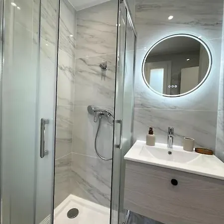 Climatise Avec Parking, Au Coeur De Pietranera, A 500m, Bastia A 2km Apartament *