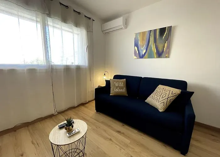 Apartamento Climatise Avec Parking, Au Coeur De Pietranera, A 500m, Bastia A 2km